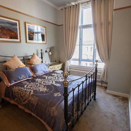 1 Bedroom Apartment Edinburg Exteriör bild